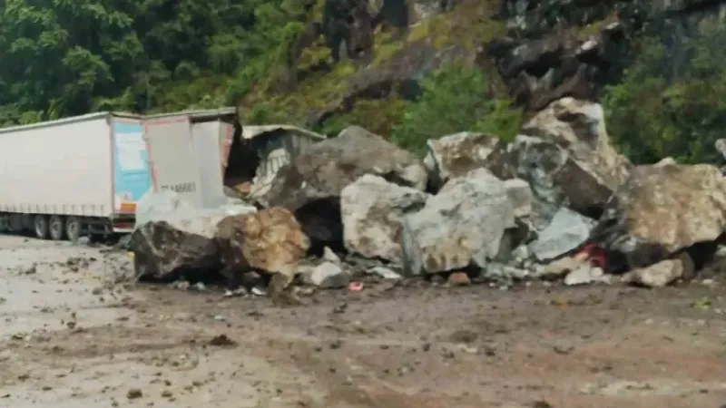 Hopa’da faciadan dönüldü