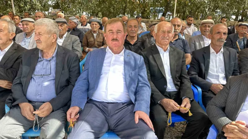 Aşiret festivaline 20 bin kişi katıldı, 300 koyun kesildi
