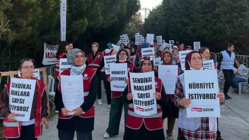 İstanbul’da, Polenez Sucuk Fabrikası’nda işten çıkarılan işçiler eylem yaptı
