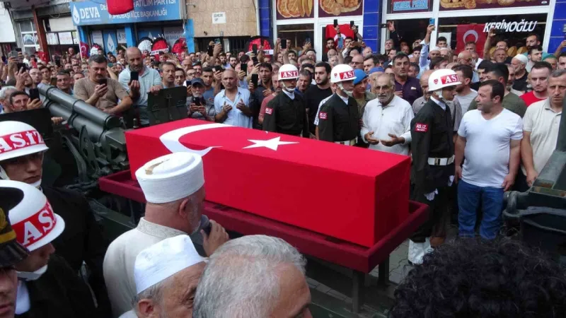 10 gün önce terfi alan şehit Üsteğmen Ömer Fatih Ayar son yolculuğuna uğurlandı