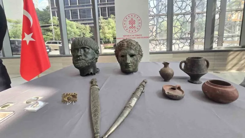 ABD’deki 14 tarihi eser Türkiye’ye iade edildi