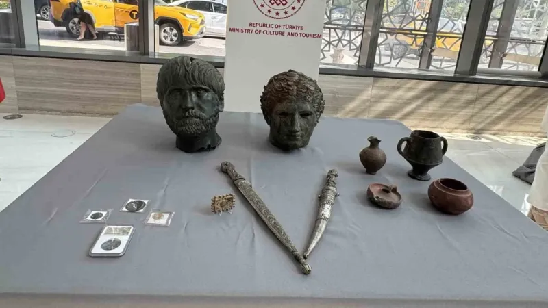 ABD’deki 14 tarihi eser Türkiye’ye iade edildi