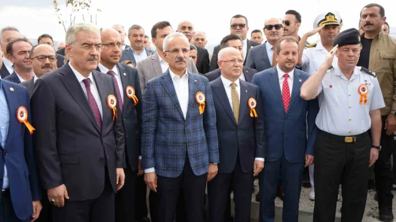 İznik Çevre Yolu Bakan Uraloğlu’nun katılımıyla hizmete açıldı