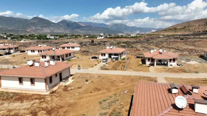 Yıl sonuna kadar 30 bin köy evinin teslim edilmesi hedefleniyor