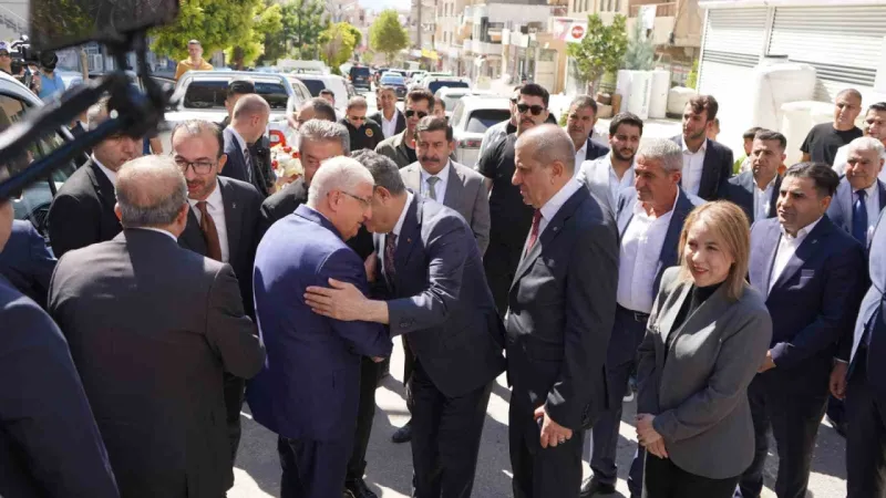 Milli Savunma Bakanı Yaşar Güler Şırnak’ta Kürtçe şarkılarla ile karşılandı