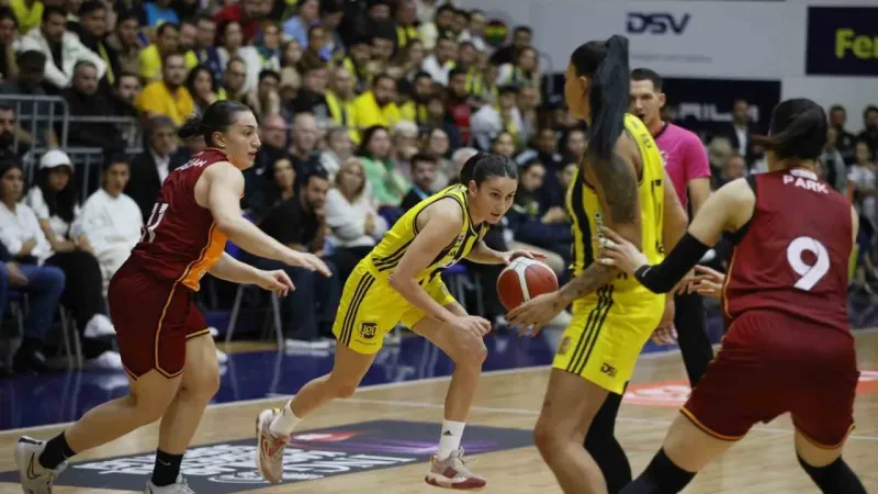 Kadınlar basketbolda derbi heyecanı