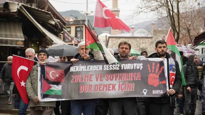 Sağlık çalışanları Filistin’e destek için yürüdü