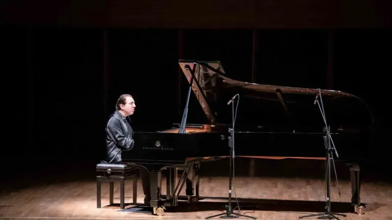 Fazıl Say’dan “50. yılda” İzmir prömiyeri