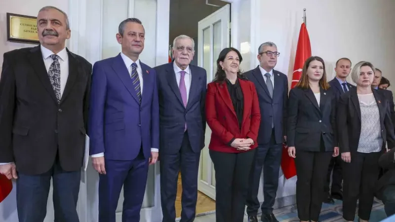 DEM Parti’nin İmralı heyeti Özgür Özel’i ziyaret etti