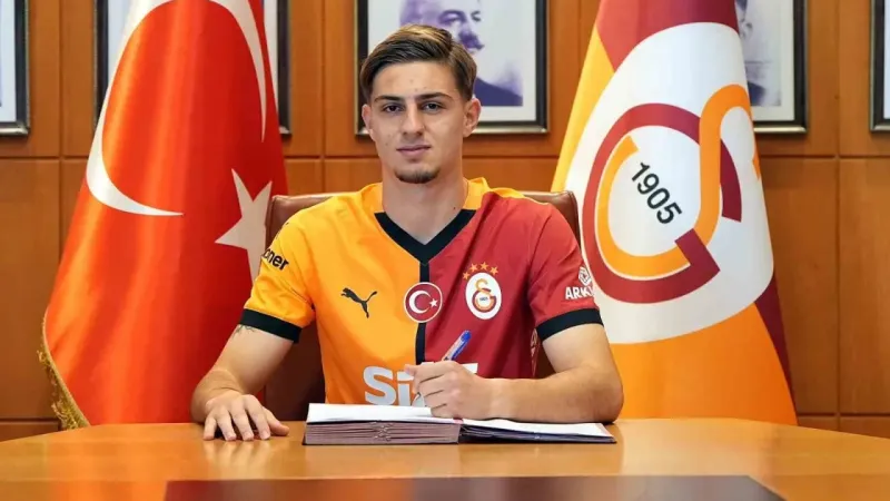 Galatasaray, iki genç futbolcunun sözleşmesini uzattı