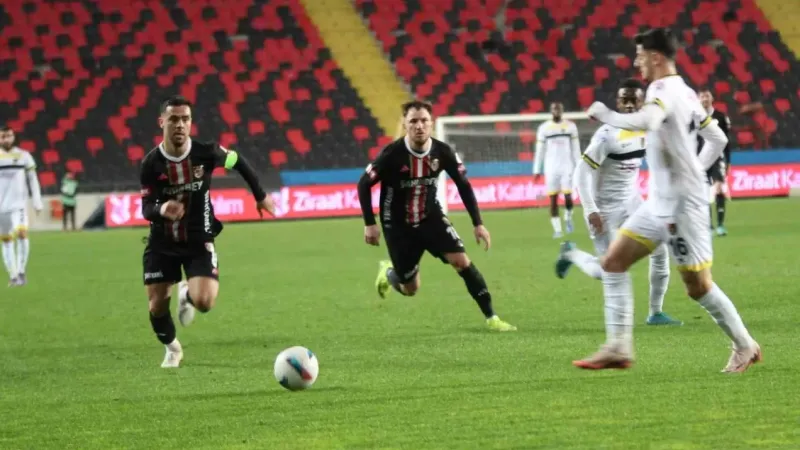 Ziraat Türkiye Kupası: Gaziantep FK: 1 - İstanbulspor: 0 (İlk yarı)