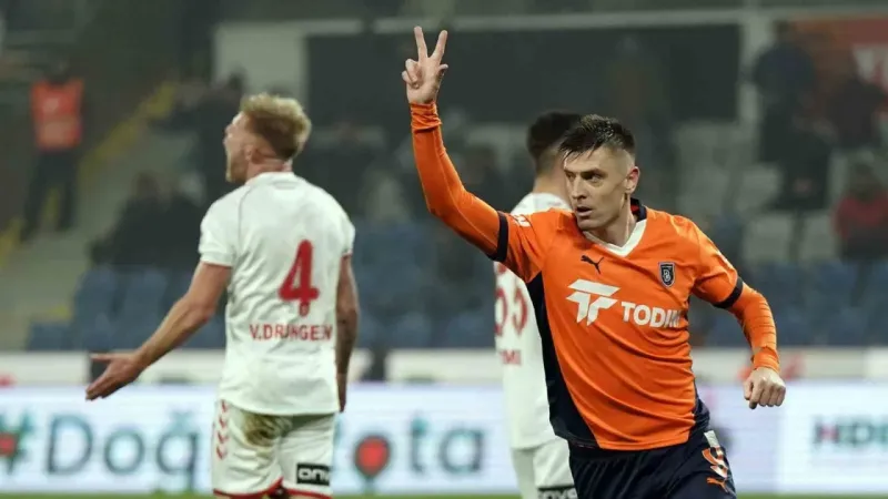 Piatek, gol krallığı yarışında farkı açtı