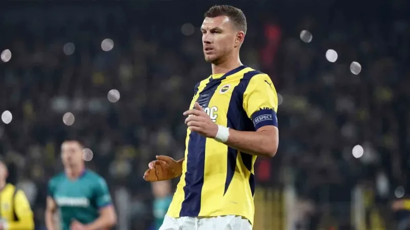 Edin Dzeko’nun elinde kırık tespit edildi