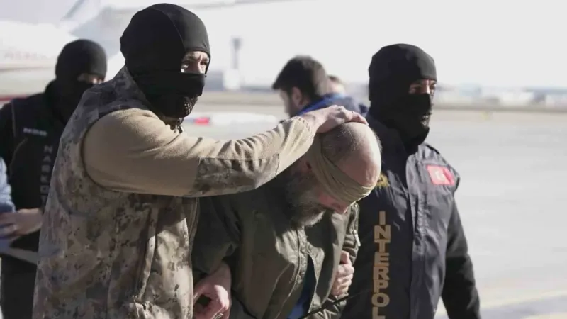 Kırmızı bültenle aranan Sinan Memi ve Atakan Avcı Türkiye’ye getirildi