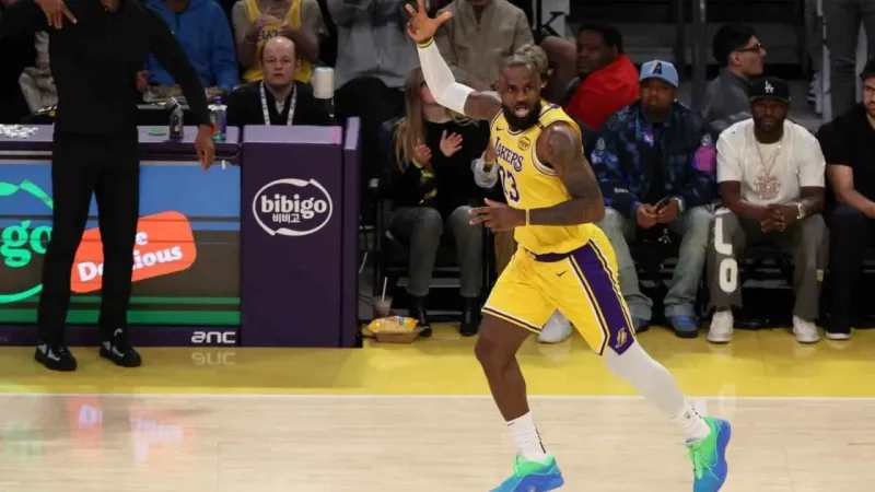 LeBron James'ten tarihi rekor: NBA’de 50 bin sayı barajını geçti