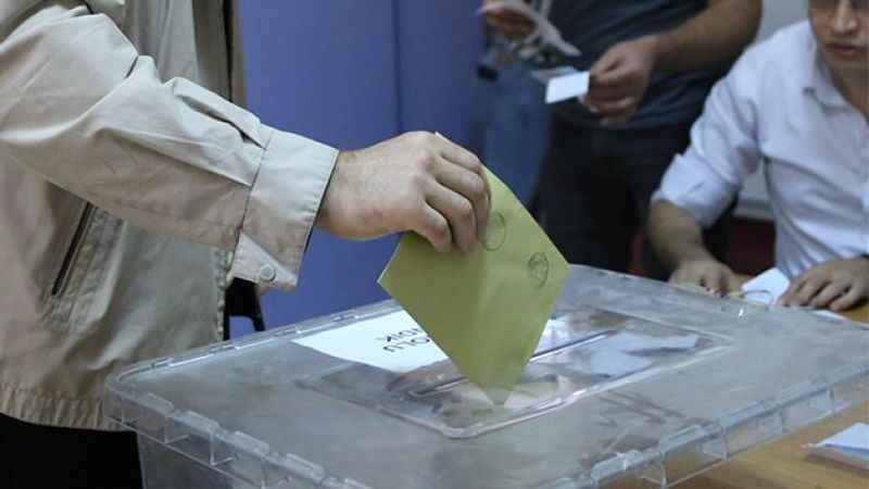 Yurt dışında oy kullanan seçmen sayısı 1 buçuk milyonu geçti