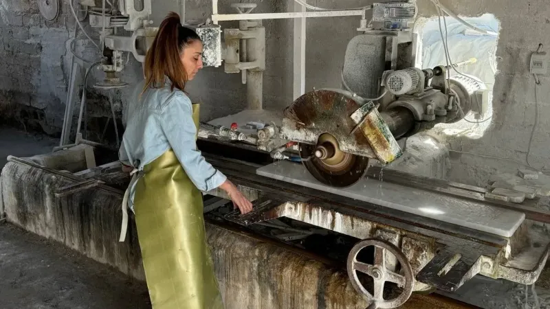 Hem anne hem de mermer ustası