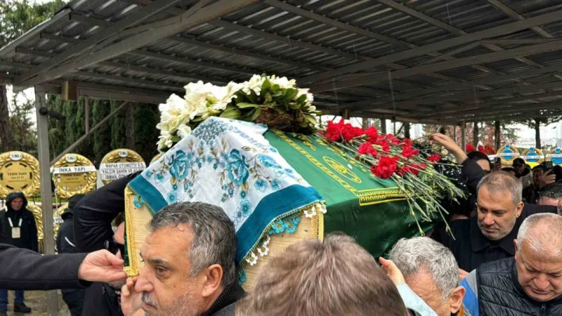 Hayatını kaybeden sanatçı Tanyeli son yolculuğuna uğurlandı