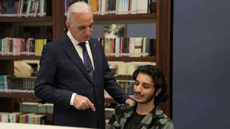 Ümraniye Belediyesi’nden gençlere 7 bin TL eğitim desteği