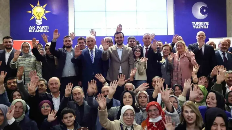AK Parti İstanbul sahaya iniyor