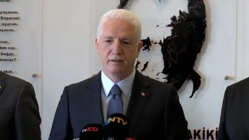 İstanbul Valisi Gül: "Okullarımızın hiçbirinde depremden dolayı hasar olmadığı tespit edildi"