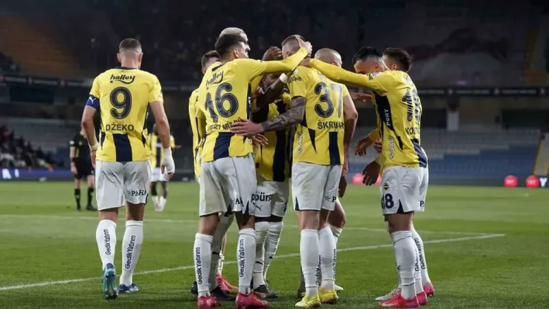 Fenerbahçe, deplasmanda üst üste 4. maçını kazandı