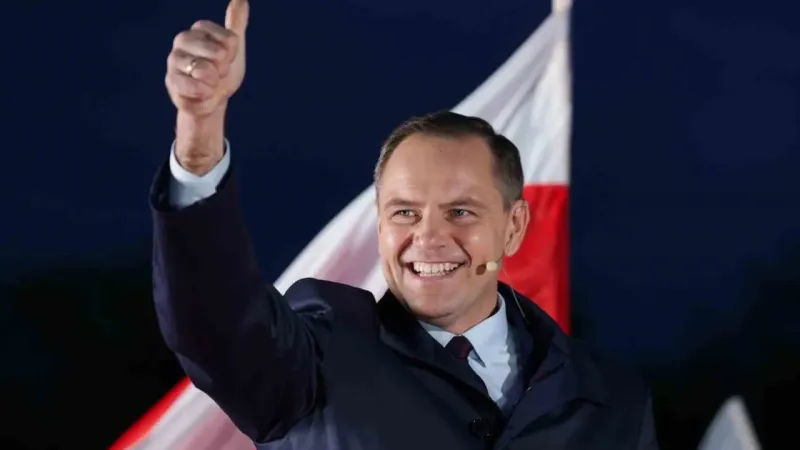 Polonya’da cumhurbaşkanlığı seçimleri ikinci tura kaldı