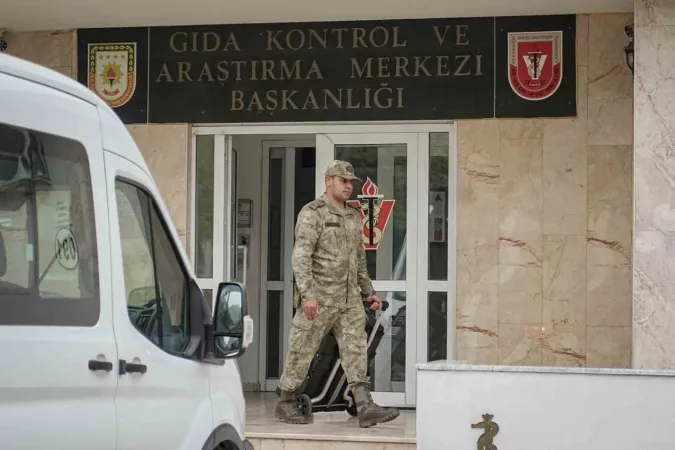 Mehmetçiğin içtiği sütten, yediği konserveye kadar hepsi bu laboratuvardan geçiyor