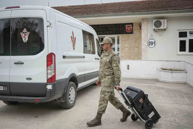 Mehmetçiğin içtiği sütten, yediği konserveye kadar hepsi bu laboratuvardan geçiyor