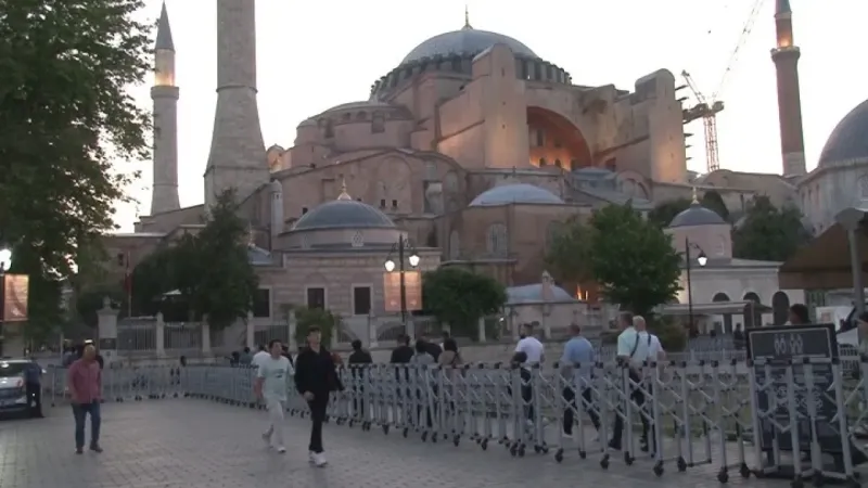 Vatandaşlar Kurban Bayramı namazını Ayasofya’da kıldı