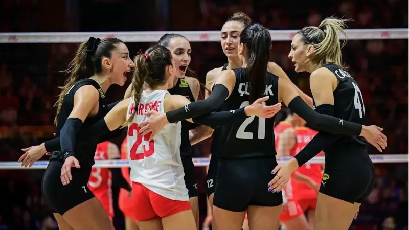 A Milli Kadın Voleybol Takımı’ndan 4’te 4