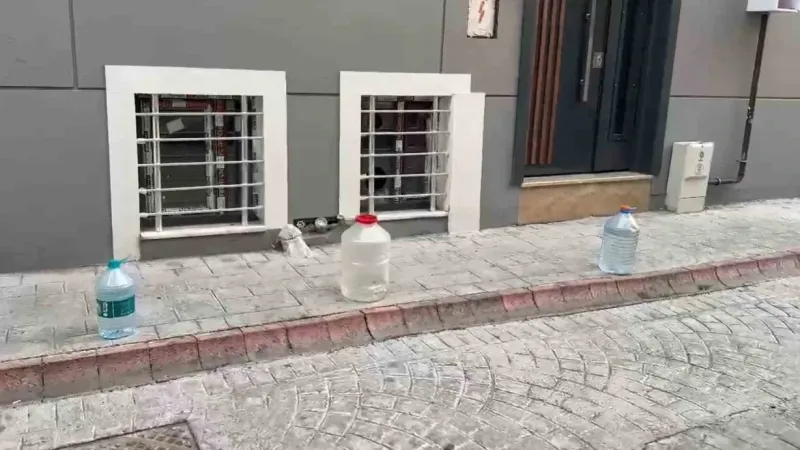 Sokaklara duba koymak yasal değil