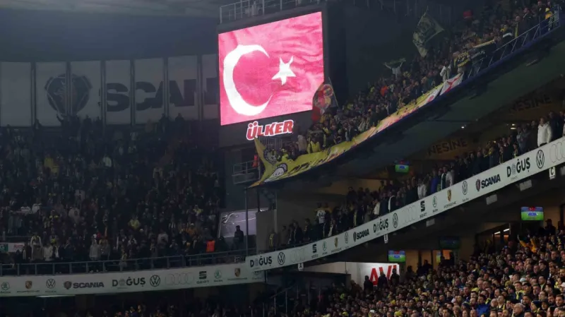 Fenerbahçe stadındaki scoreboardlar yenileniyor