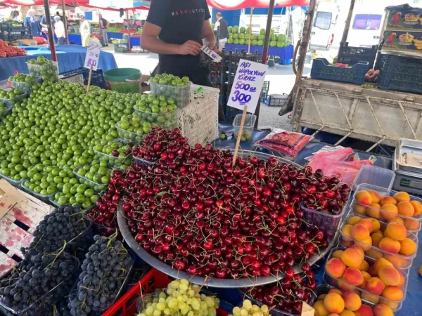 Esnaf: "’Tanesi 10 TL’ etiketi tadım sayısını azaltmak içindi, çarpıtıldı"