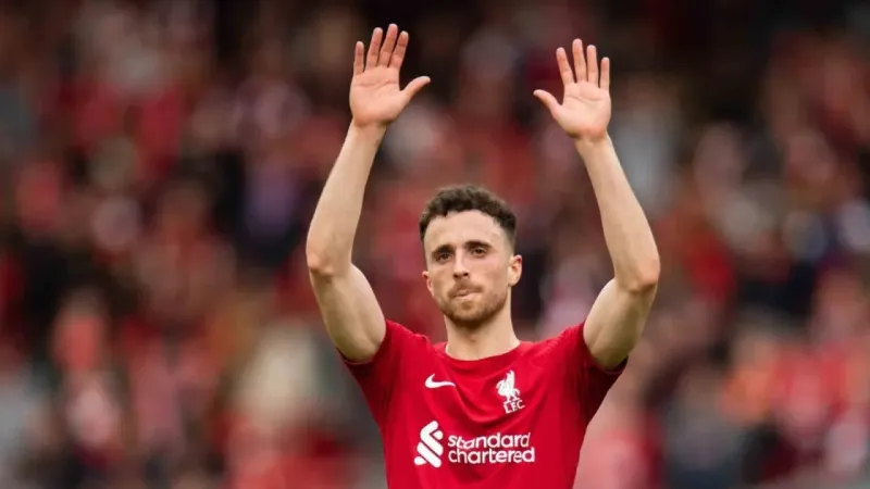 Liverpool’un Portekizli futbolcusu Diogo Jota, trafik kazasında hayatını kaybetti