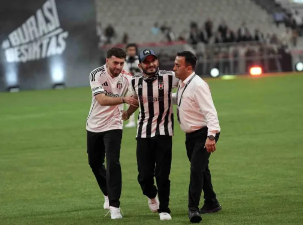 Beşiktaş, Orkun Kökçü ile sözleşme imzaladı