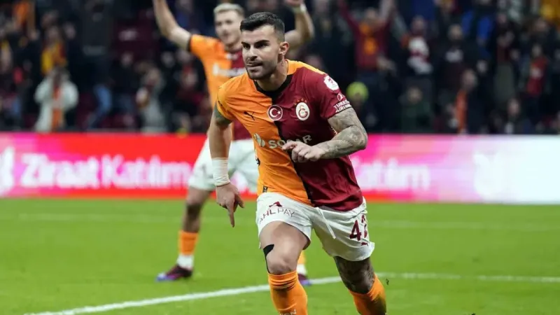 Galatasaray, Abdülkerim Bardakcı ve Kaan Ayhan ile sözleşme yeniledi