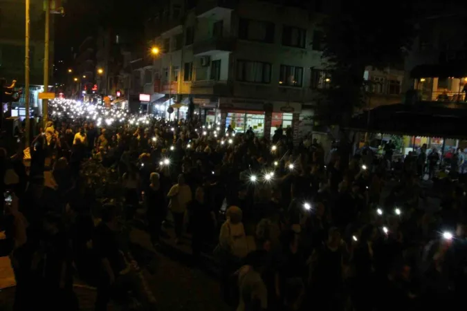 Trabzon'da Sinem Topaloğlu için sessiz yürüyüş 