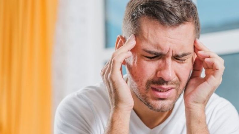 Baş ağrınızın kaynağı gömülü yirmilik dişleriniz olabilir