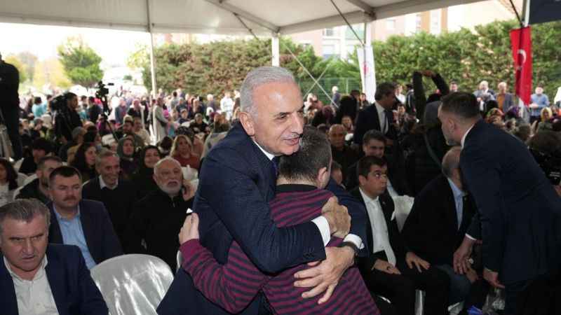 Bakan Osman Aşkın Bak ile Başkan Yıldırım, Engelsiz Spor Merkezi’nin açılışını yaptı