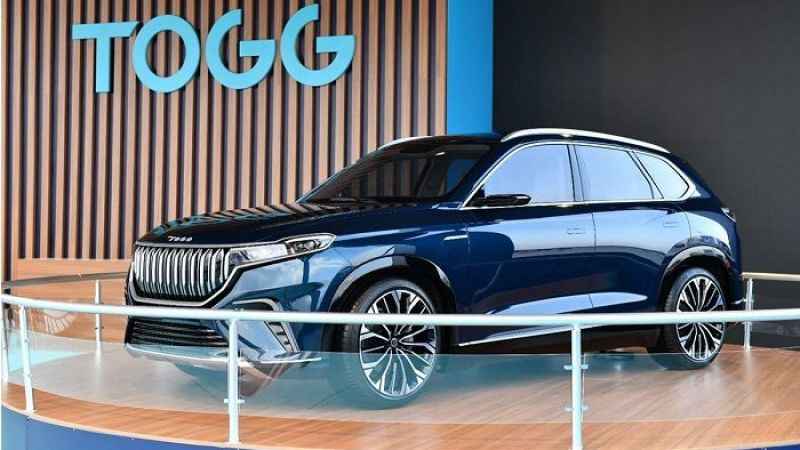 Bakan Varank: “Türkiye'nin otomobilini Aliyev'e teslim etmekten gurur duyuyoruz"