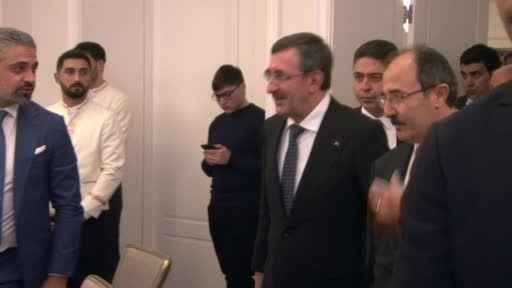 Cumhurbaşkanı Yardımcısı Yılmaz, Azerbaycan'da Türk İşadamlarıyla bir araya geldi