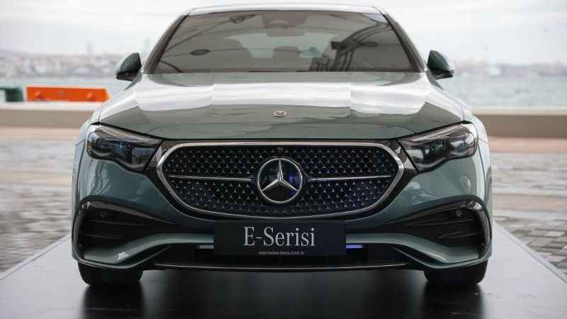 Yeni Mercedes-Benz E-Serisi ile Türkiye’de yeni sayfa açıyor Yeni Mercedes-Benz E-Serisi ile Türkiye’de yeni sayfa açıyor