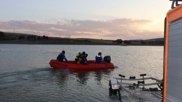 Çorum’da nehre giren Emrah Pullu kayboldu