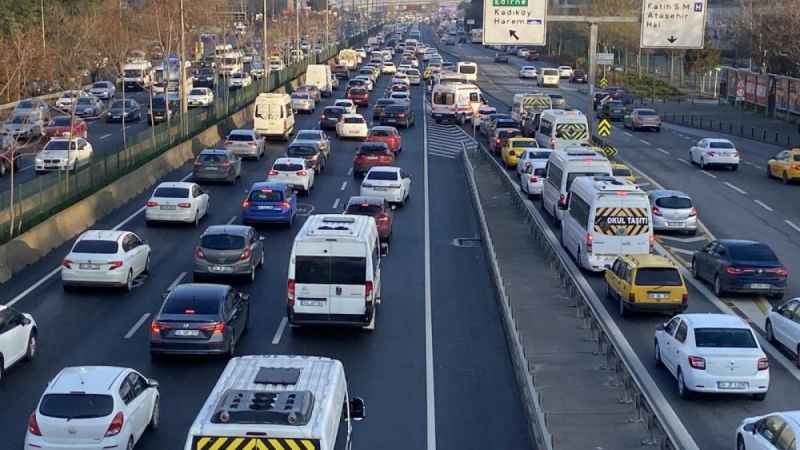 Trafiğe kaydı yapılan taşıt sayısı yıllık yüzde 110,6 arttı