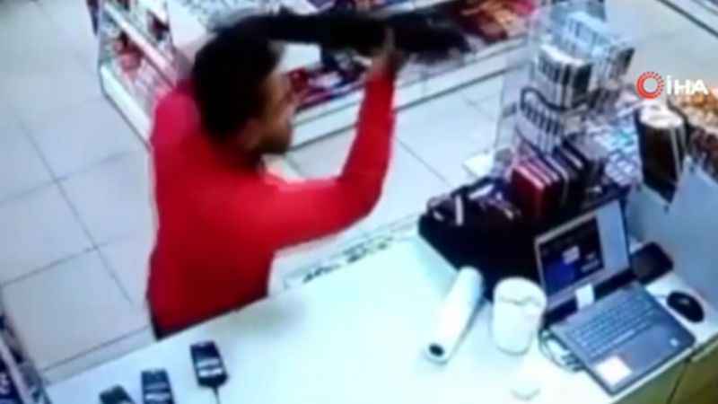 Akaryakıt istasyonunda pompalı dehşet