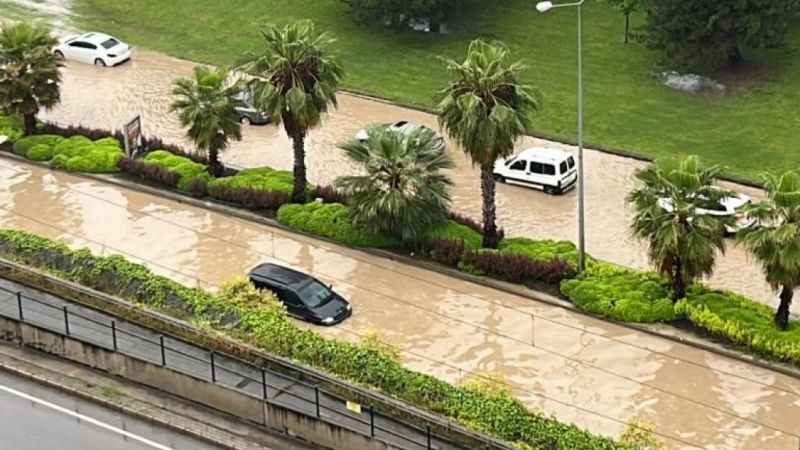 Samsun'u yine sel vurdu