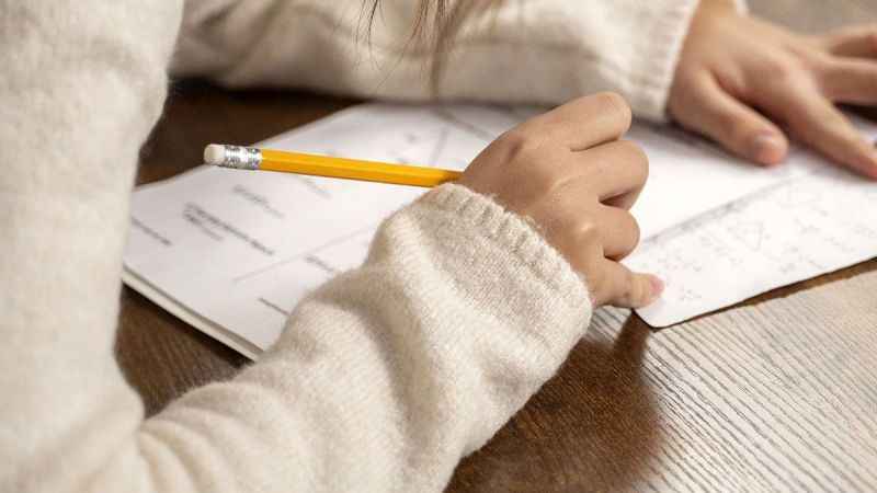 YKS'ye girecek 34 yaş üstü kadınlara ve depremzede öğrencilere ek kontenjan