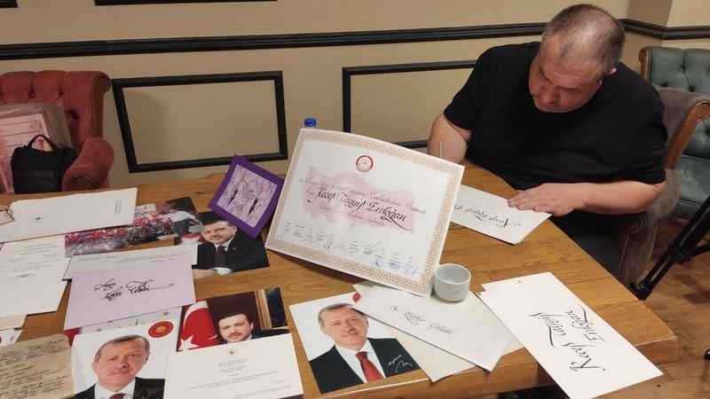 Erdoğan'ın mazbatalarındaki imzanın sahibi : "Cumhurbaşkanı ile tanışmak istiyorum"