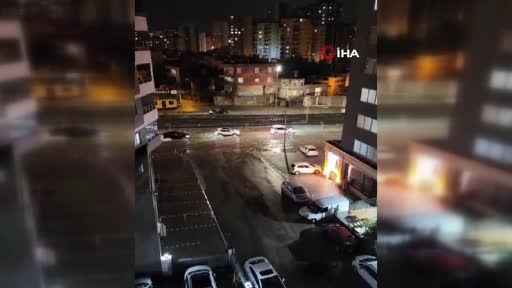 Adana’da sağanak yağış etkili oldu, yollar su altında kaldı